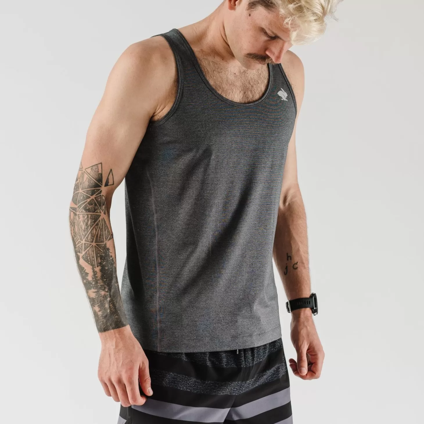 Men rabbit Miles Tank Perf Ice